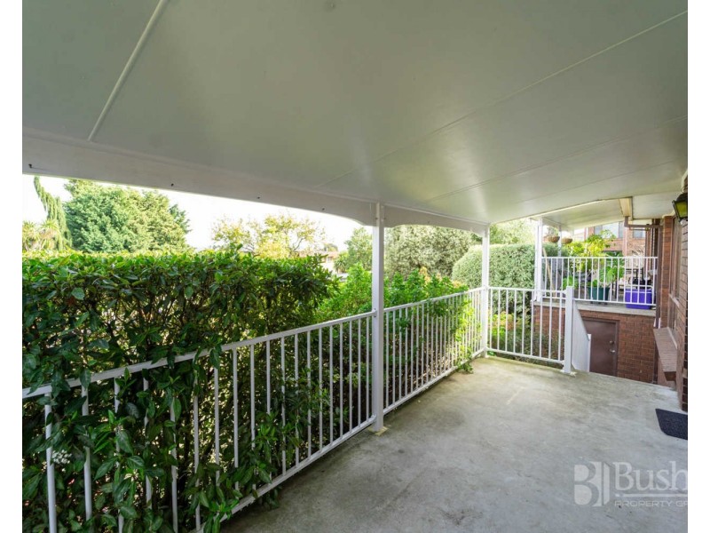 18 Bronzewing Avenue, Newnham TAS 7248