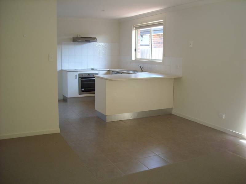 3/3 Bethune PLACE, Newnham TAS 7248