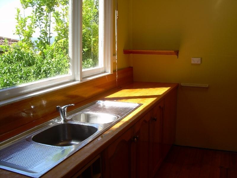 2 Stone STREET, West Launceston TAS 7250