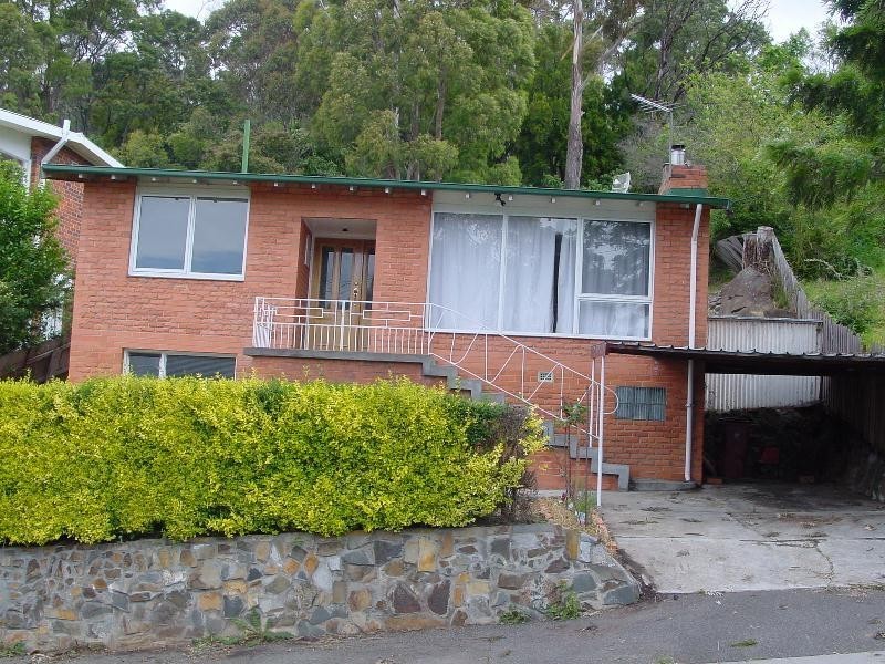 11 Denison ROAD, West Launceston TAS 7250