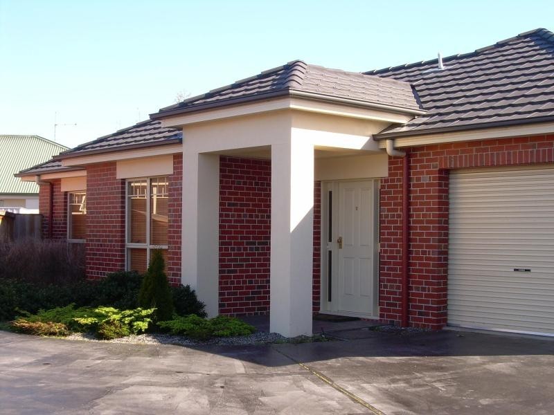 2/13 Landsborough Avenue, Launceston TAS 7250