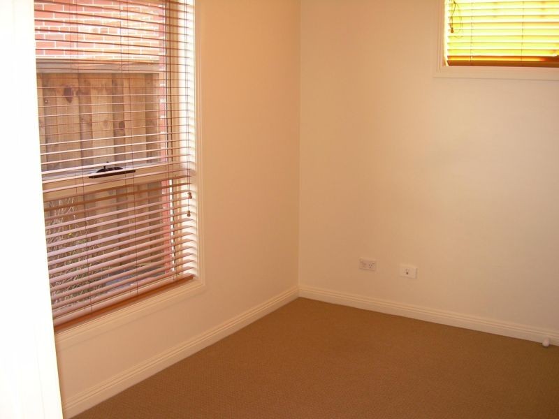 2/13 Landsborough Avenue, Launceston TAS 7250