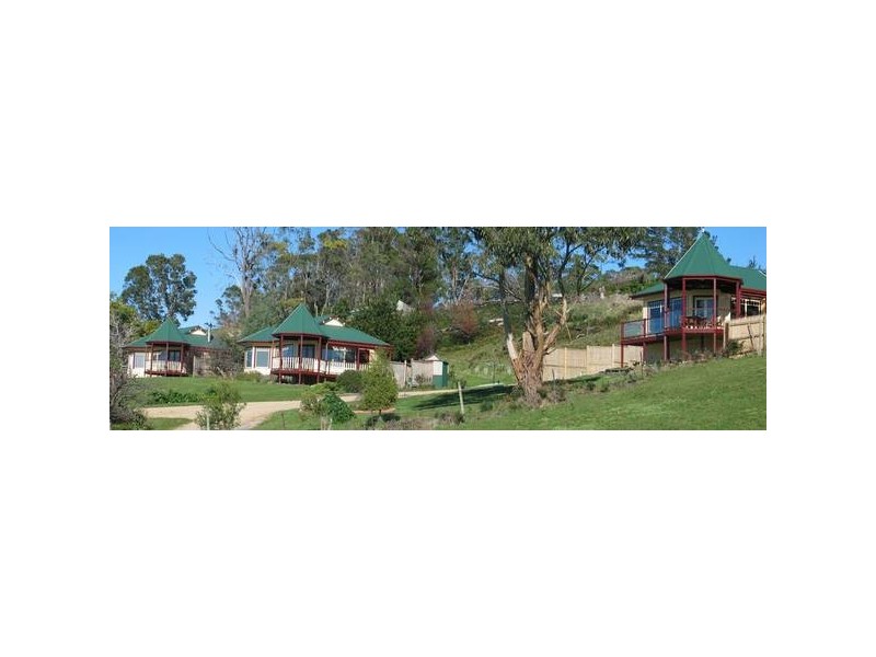 77 Flinders St. Wonderful River and Mountain Views, Beauty Point TAS 7270