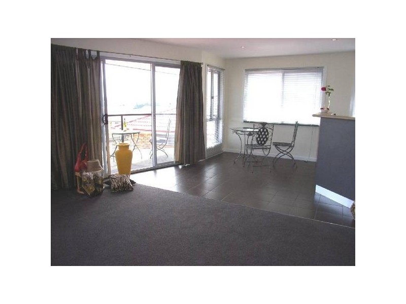 1/15. Rothesay Close, Newnham TAS 7248