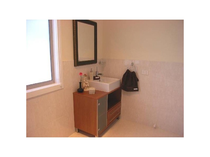 1/15. Rothesay Close, Newnham TAS 7248