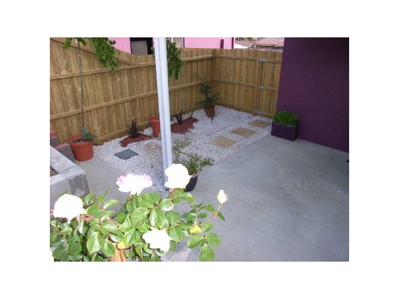 1/15. Rothesay Close, Newnham TAS 7248