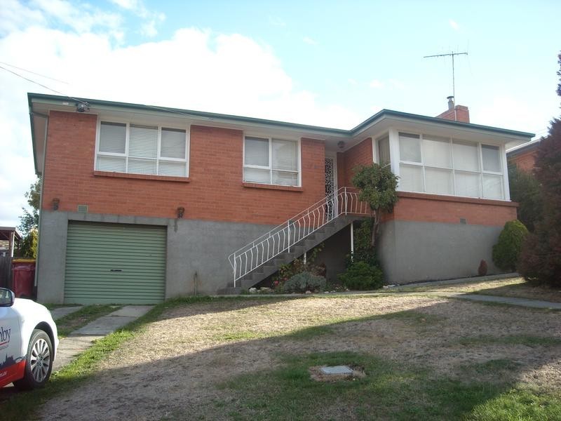 19 Meadowbank Road, Newnham TAS 7248