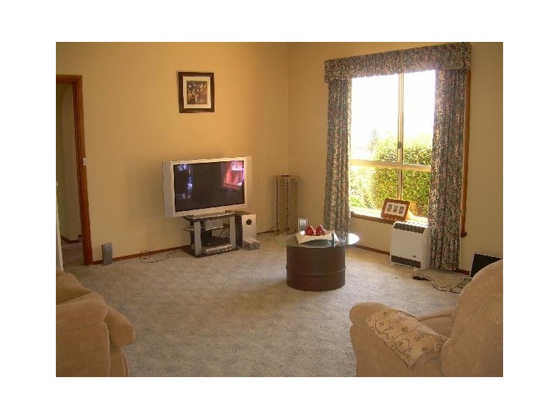 2/16a Cooper Street, Riverside TAS 7250