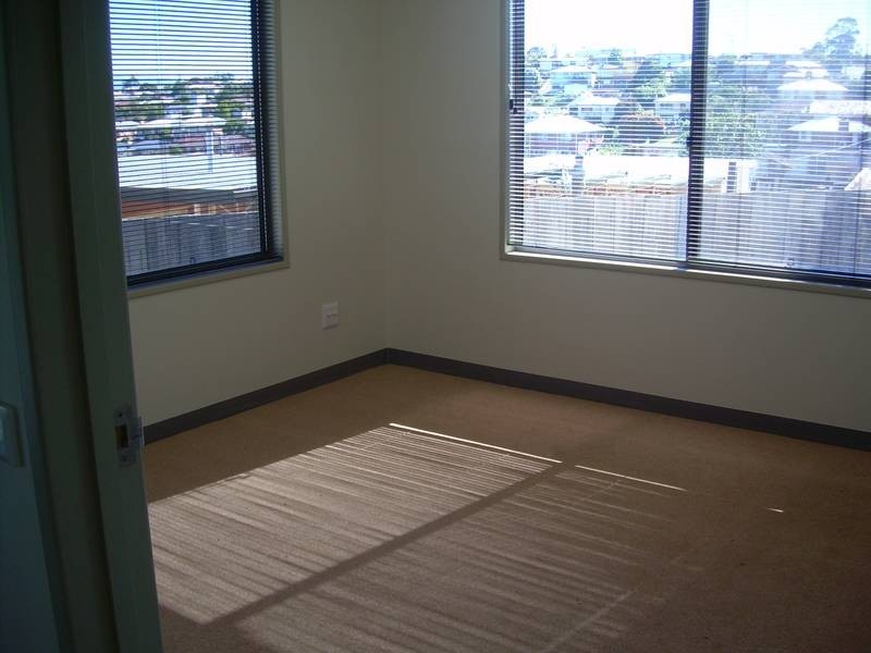 3/8 Albert Street, Youngtown TAS 7249