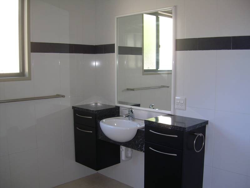 3/8 Albert Street, Youngtown TAS 7249