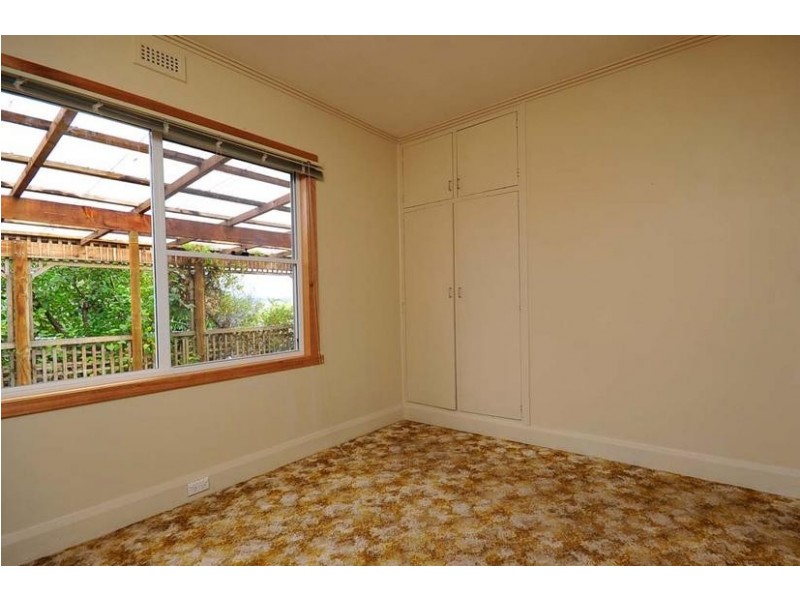 13 Baird Street, Newnham TAS 7248