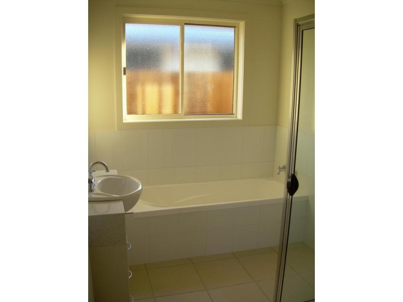 1/4 Bethune Place, Newnham TAS 7248