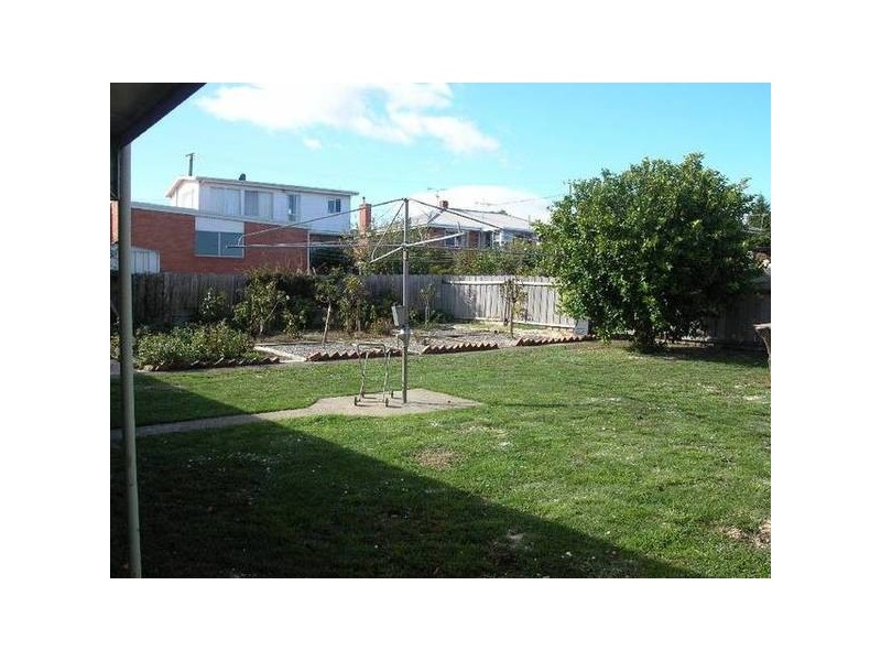 Karpaty Avenue, Newnham TAS 7248