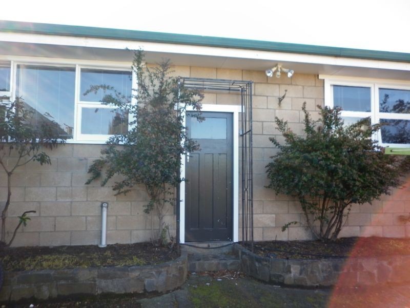 1/47 Paringa Avenue, Newnham TAS 7248
