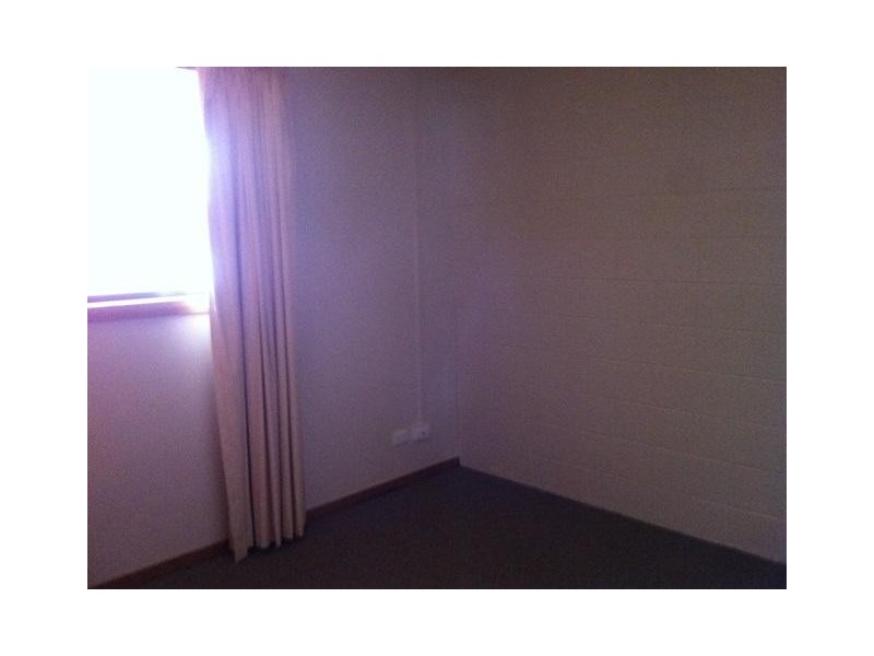 2/9 Newnham Close, Newnham TAS 7248
