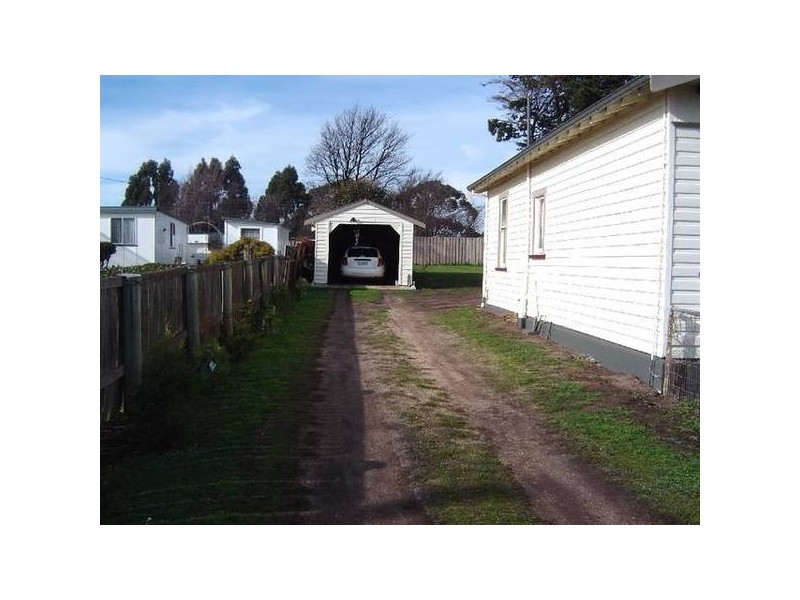 19 Charles Street, Cressy TAS 7302