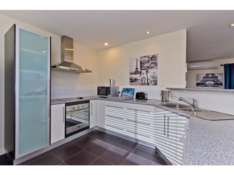 2/15 Rothesay Close, Newnham TAS 7248