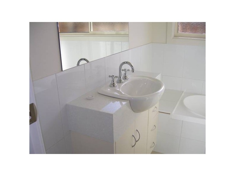 Bethune Place, Newnham TAS 7248