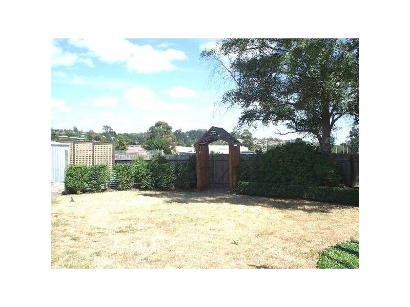 8 Kestrel Crt., Riverside TAS 7250
