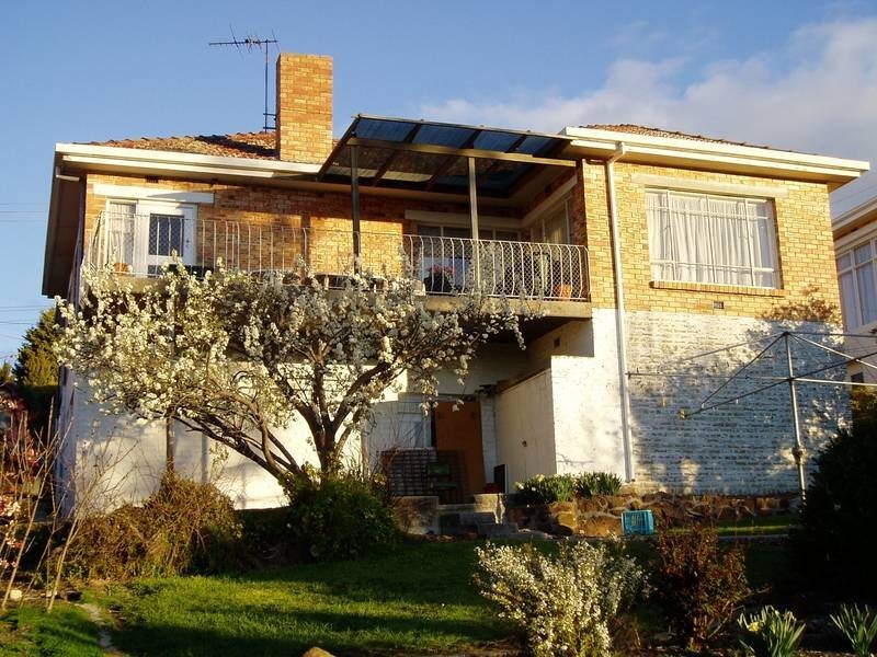 6 Fairthorne Road, Trevallyn TAS 7250