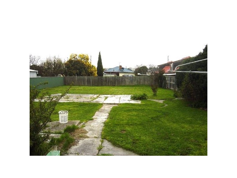 11 Verdun Street, Mowbray TAS 7248