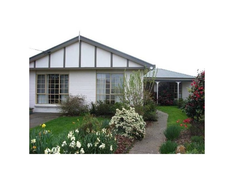 3 Hilton Place, Norwood TAS 7250