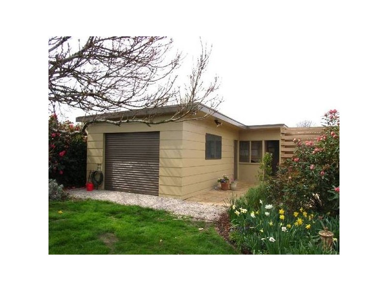 3 Hilton Place, Norwood TAS 7250