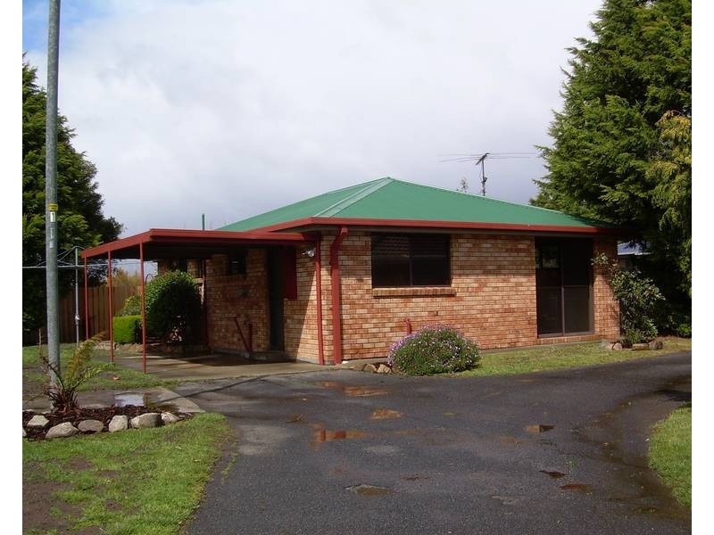 1/11 Drysdale Court, Newnham TAS 7248