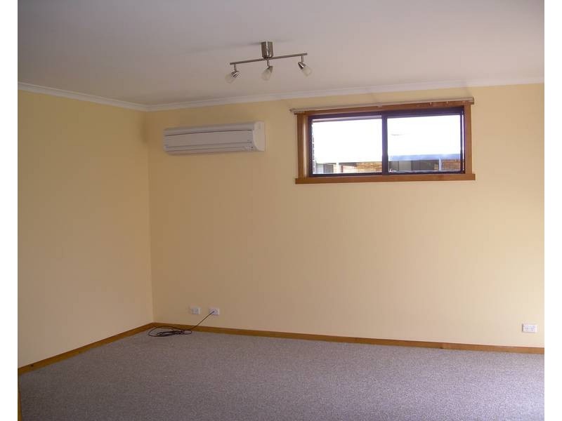 1/11 Drysdale Court, Newnham TAS 7248