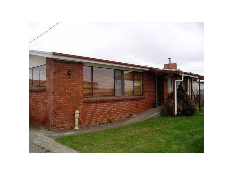 2 Remount Road, Mowbray TAS 7248