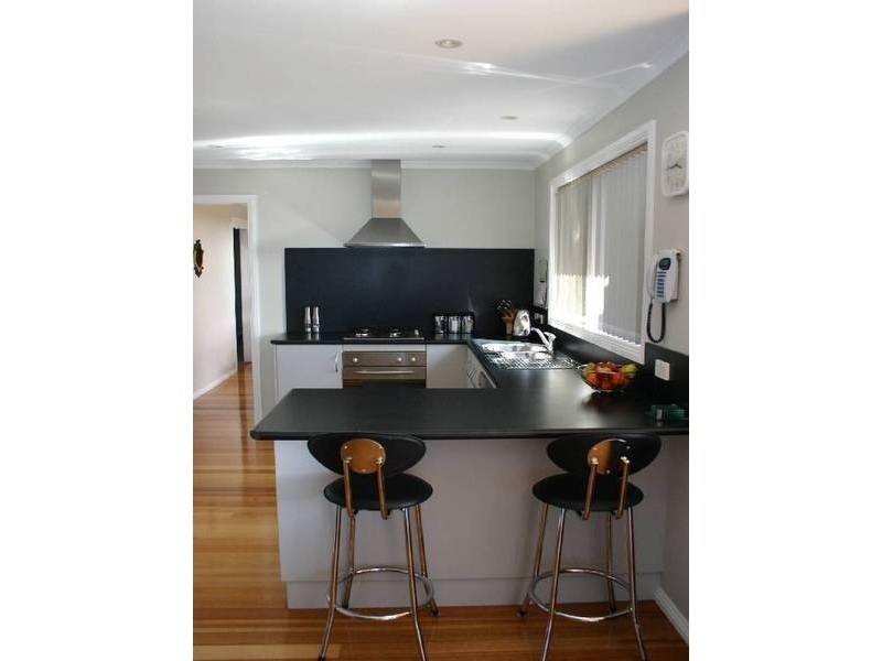 14 Bartlett Grove, Newnham TAS 7248