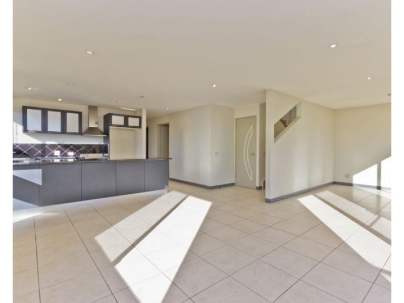 4/8 Albert Street, Youngtown TAS 7249