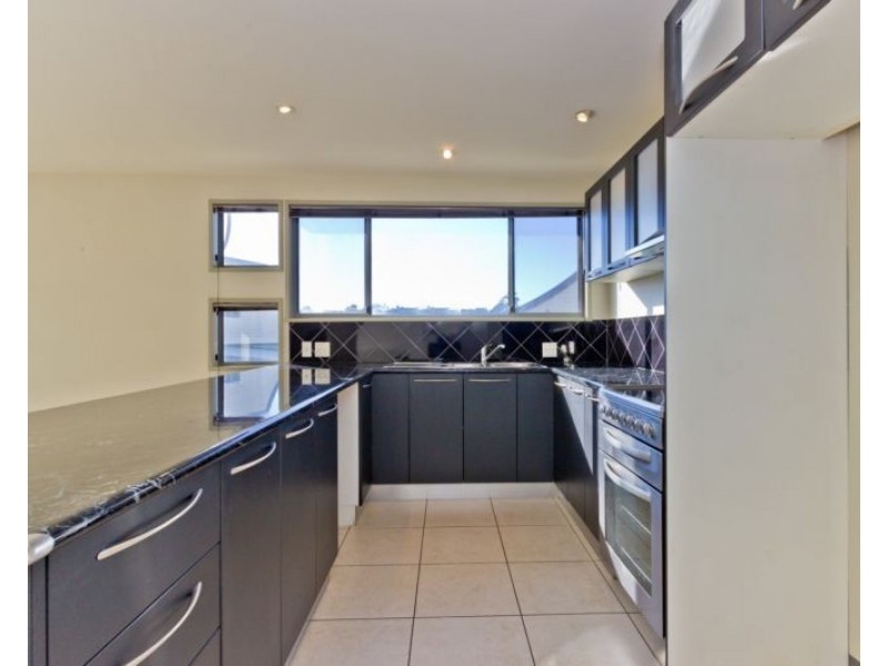 4/8 Albert Street, Youngtown TAS 7249