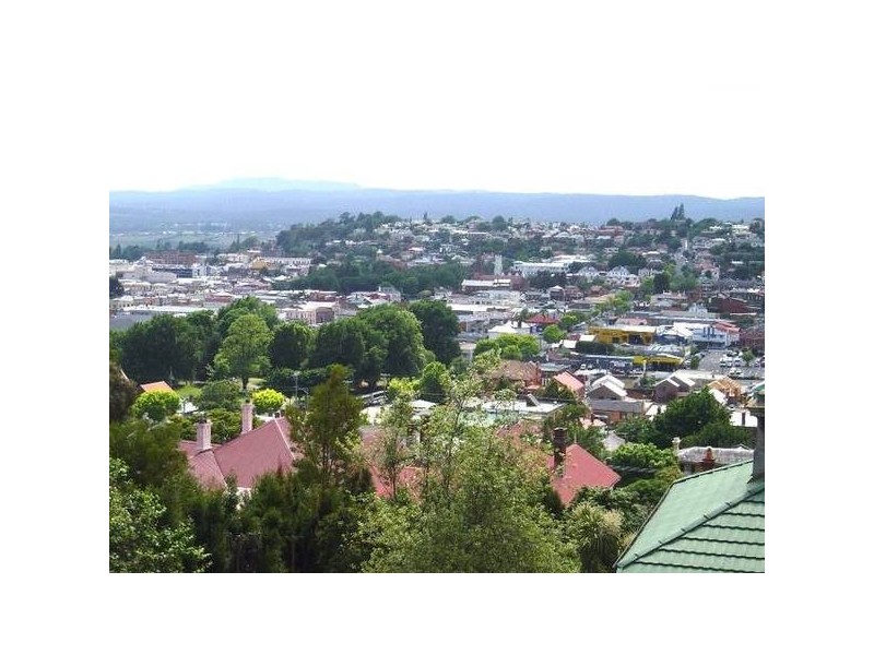 6 & 8/9a Hillside Crescent, West Launceston TAS 7250
