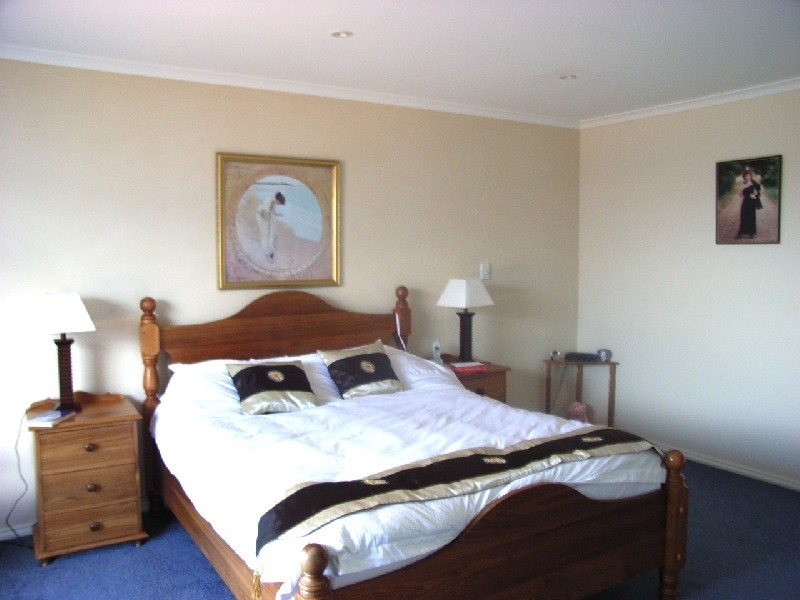 8. Dorothy Crt., Youngtown TAS 7249
