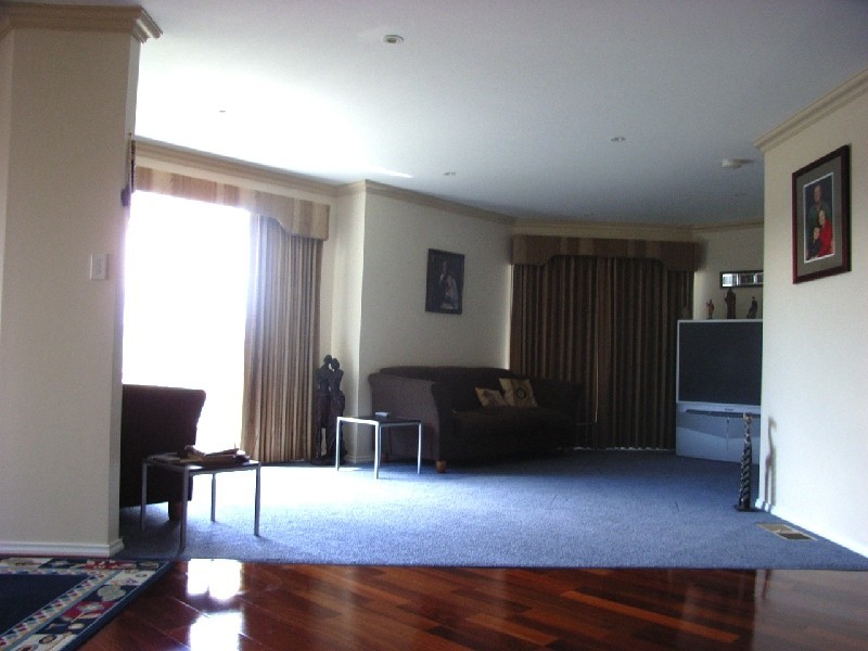 8. Dorothy Crt., Youngtown TAS 7249