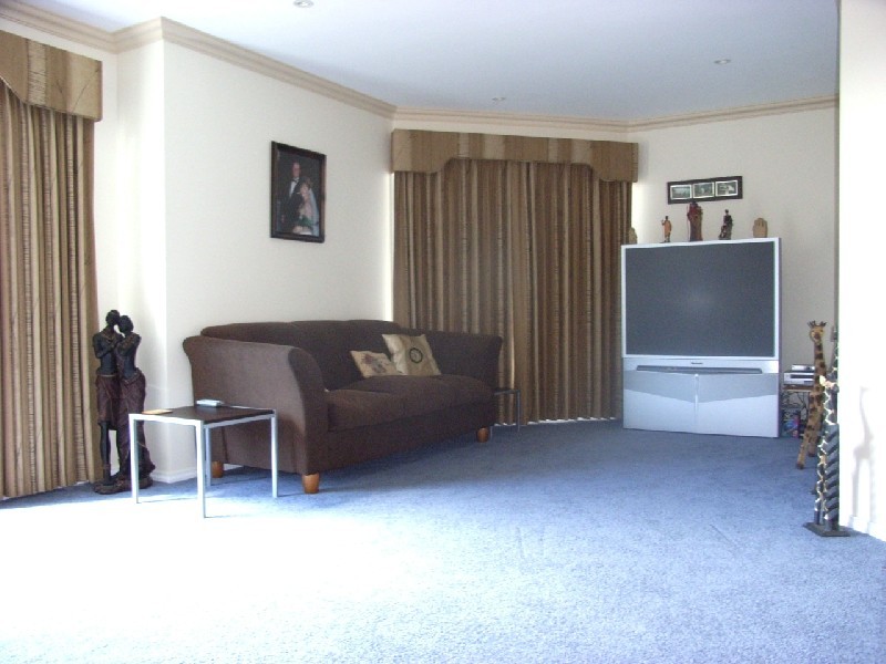 8. Dorothy Crt., Youngtown TAS 7249