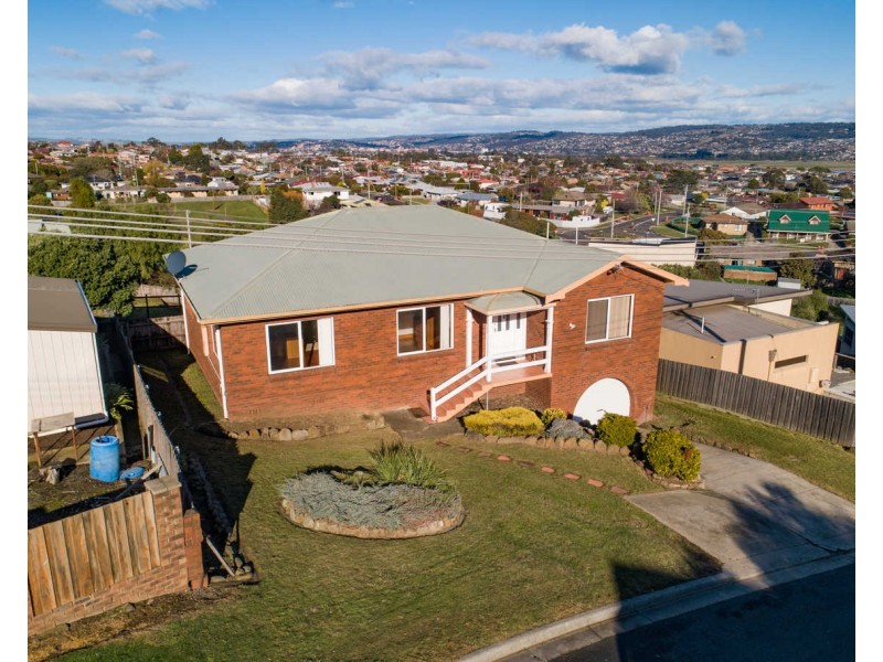 3 Monet Place, Newnham TAS 7248