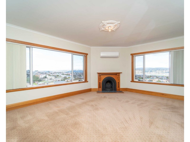 3 Monet Place, Newnham TAS 7248