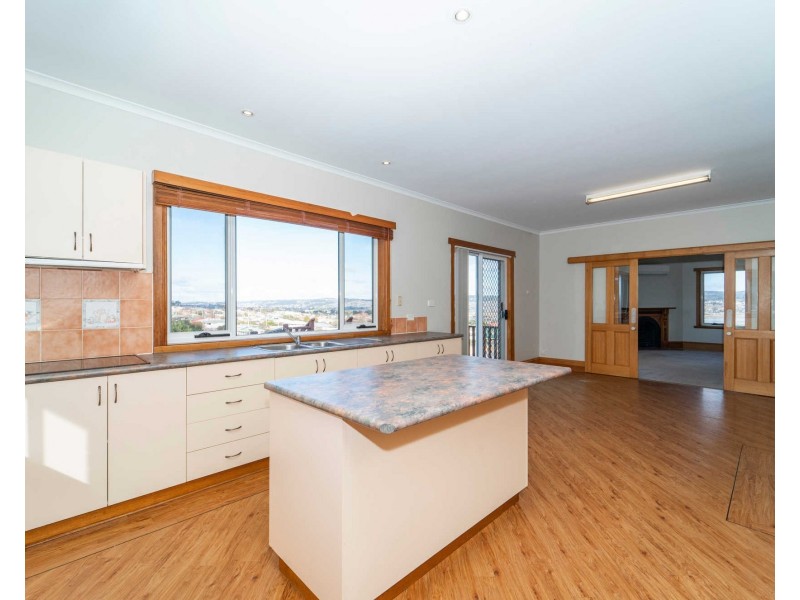 3 Monet Place, Newnham TAS 7248