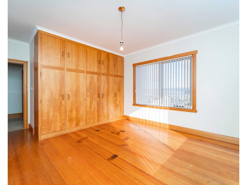 3 Monet Place, Newnham TAS 7248