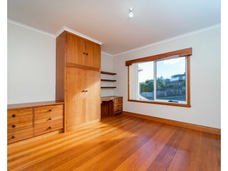 3 Monet Place, Newnham TAS 7248