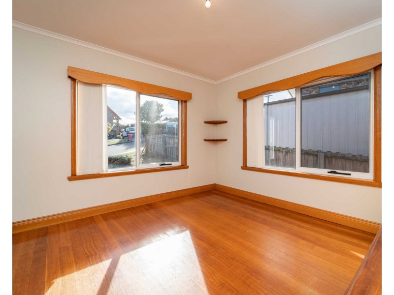 3 Monet Place, Newnham TAS 7248