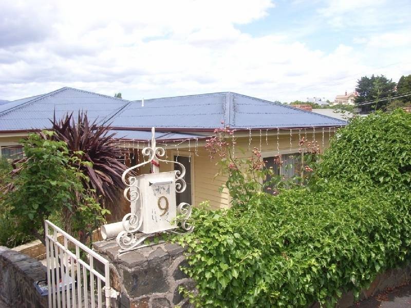 9 Lanoma Street, East Launceston TAS 7250