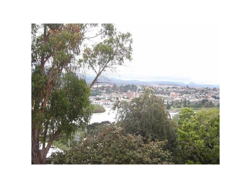 80 Bain Terrace, Trevallyn TAS 7250