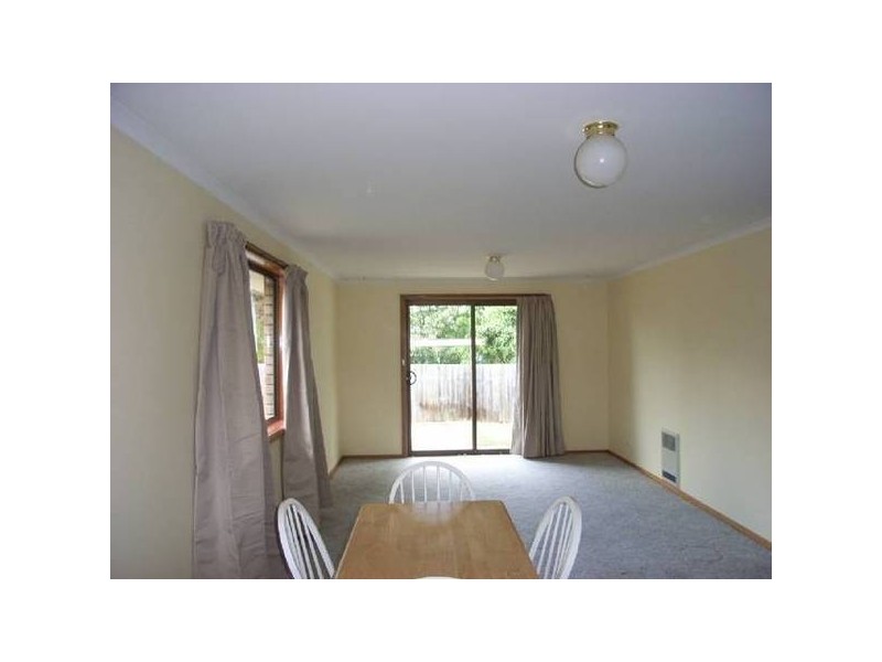 1/2-4 Newnham Close, Newnham TAS 7248