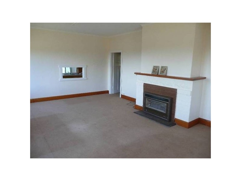1. Dally Street., Beaconsfield TAS 7270