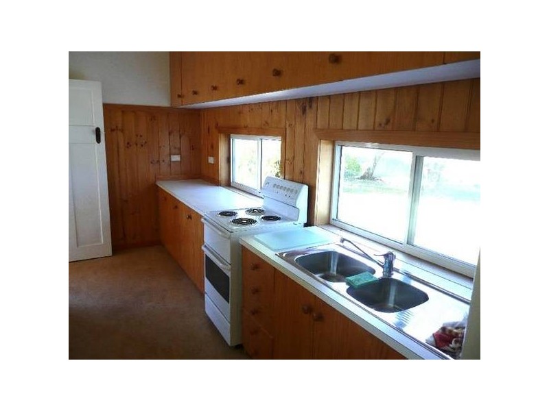 1. Dally Street., Beaconsfield TAS 7270