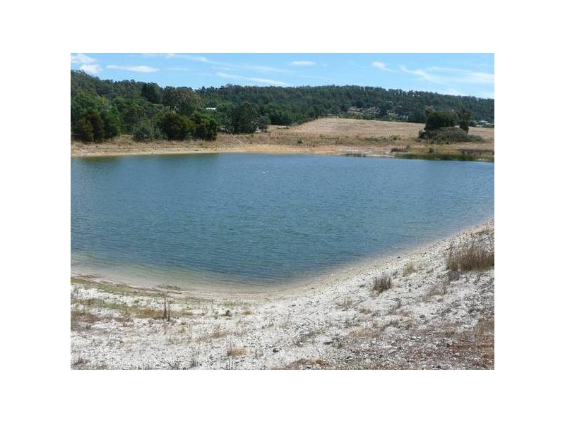 1. Dally Street., Beaconsfield TAS 7270
