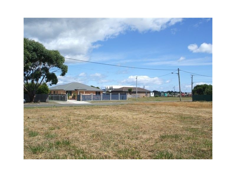 3 & 5 Burnett Street, George Town TAS 7253